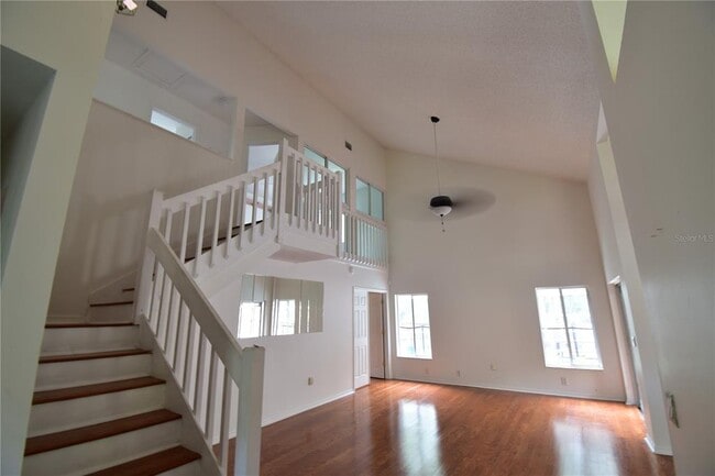 9735 Fredericksburg Rd in Tampa, FL - Building Photo - Building Photo