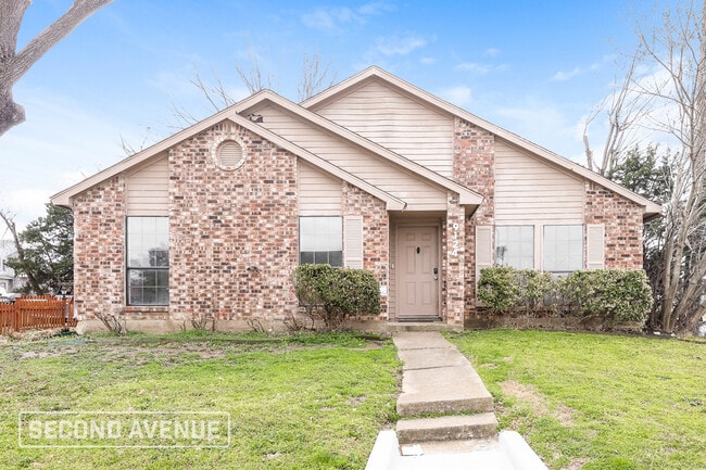 property at 9124 Pinehaven Dr