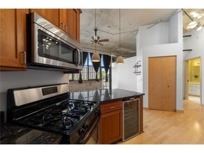1901 E Hennepin Ave in Minneapolis, MN - Building Photo - Building Photo