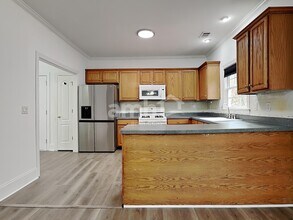 1335 Killian Shoals Way SW in Lilburn, GA - Building Photo - Building Photo