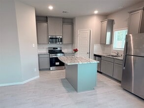 24718 Thornbluff Briar Trl in Huffman, TX - Building Photo - Building Photo