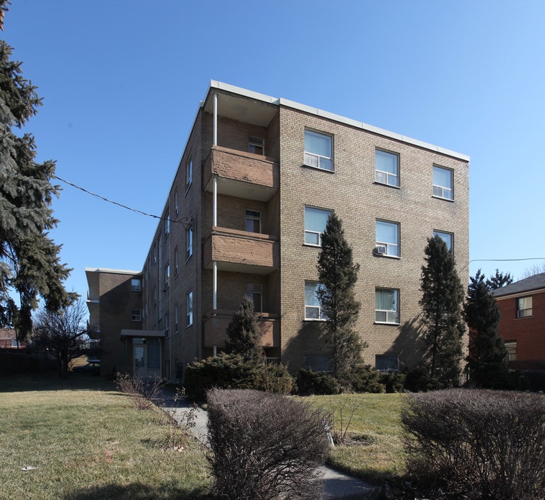 2567 Keele St in Toronto, ON - Building Photo