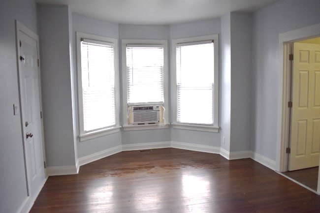 6011 37th Ave in Kenosha, WI - Building Photo - Building Photo