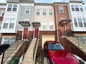 22462 Faith Terrace in Ashburn, VA - Building Photo