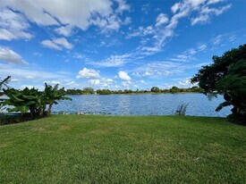 1780 NW 39th Pl in Oakland Park, FL - Building Photo