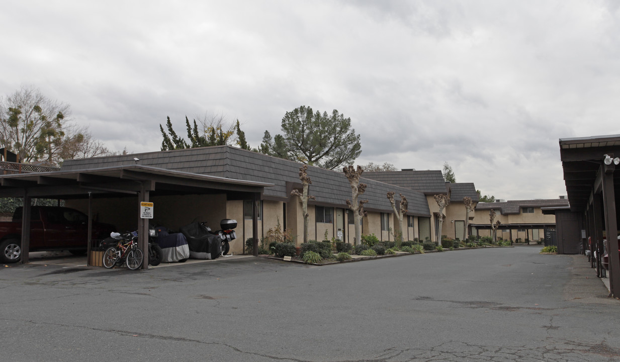 25 El Mirador in Walnut Creek, CA - Foto de edificio