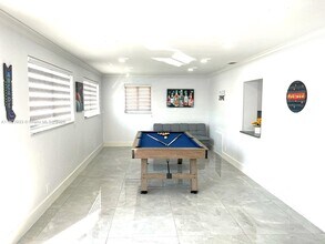 2010 N 31st Ct in Hollywood, FL - Building Photo - Building Photo