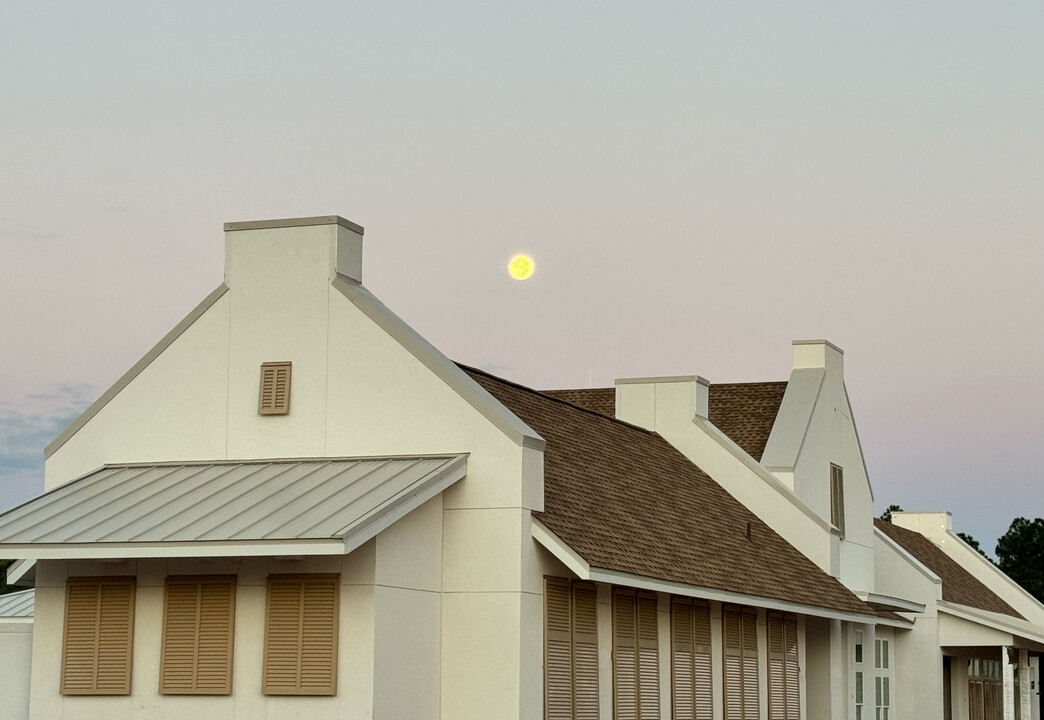 Saltaire Apartment Homes in Santa Rosa Beach, FL - Building Photo