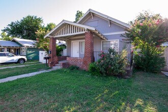 1149 N McKinley Ave-Unit -Main House in Oklahoma City, OK - Building Photo - Building Photo