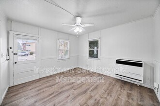 4653 Utah St in San Diego, CA - Building Photo - Building Photo
