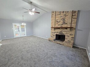 5216 Kemp Dr in Arlington, TX - Building Photo - Building Photo