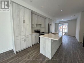 14 Agnes Ln in Richmond Hill, ON - Building Photo - Building Photo