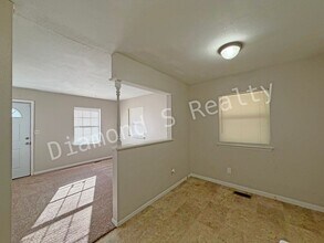202 E Swiss Ln Ct in Springfield, MO - Building Photo - Building Photo