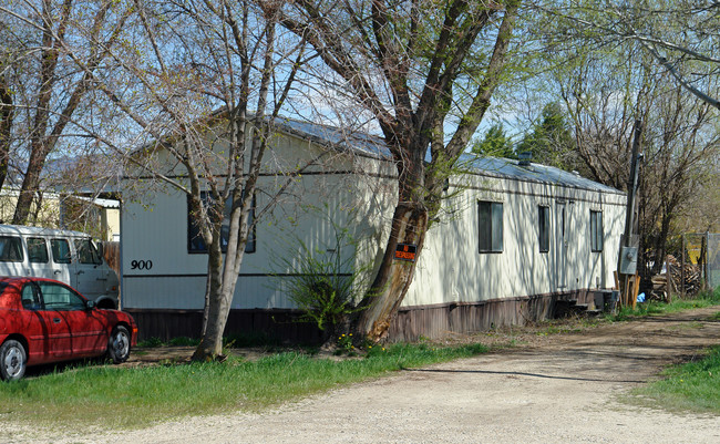 898 S Parkinson St in Eagle, ID - Foto de edificio - Building Photo