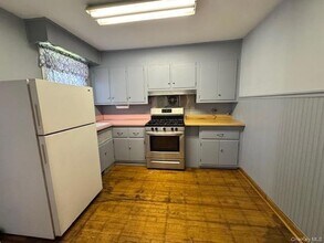 88 Henry Ave, Unit 2 in Harrison, NY - Building Photo - Building Photo