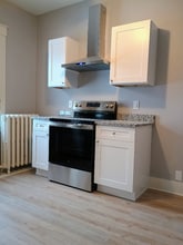 92 Center St in Rutland, VT - Building Photo - Building Photo