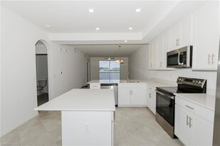 5583 Double Eagle Cir, Unit 4125 in Ave Maria, FL - Building Photo
