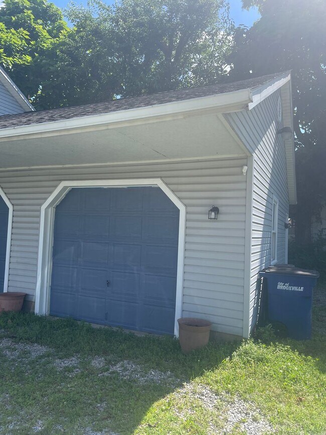 533-533 Hay Ave in Brookville, OH - Building Photo - Building Photo