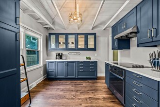 421 W Lloyd St in Milwaukee, WI - Building Photo - Building Photo