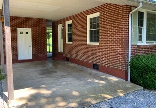 962 Draughon Dr in Greenbrier, TN - Building Photo - Building Photo