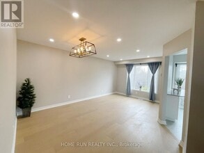 63 Banchory Crescent in Ottawa, ON - Building Photo - Building Photo