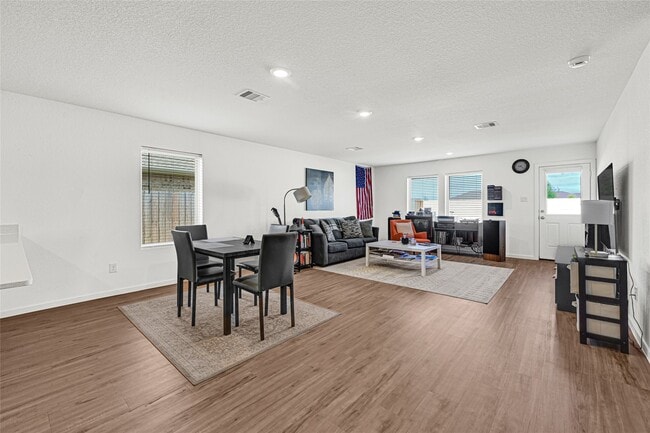 property at 2112 Hyde Acrs St