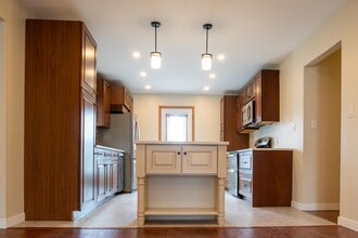 868 Kernaghan Ave in Winnipeg, MB - Building Photo - Building Photo