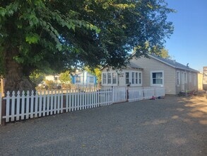 1596 Adams Rd in Yuba City, CA - Building Photo - Building Photo