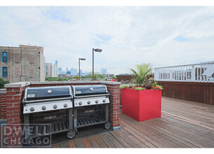 1335 N Wells St in Chicago, IL - Building Photo - Building Photo