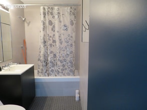 540 W 28th St-Unit -: 9G in New York, NY - Foto de edificio - Building Photo