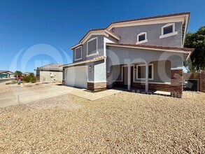 2348 N Sand Hills Ct in Casa Grande, AZ - Building Photo - Building Photo