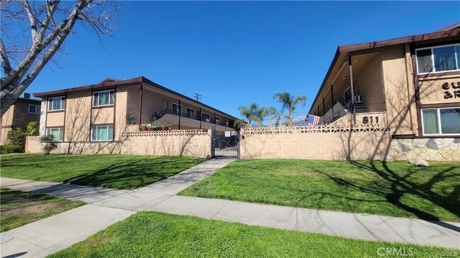 property at 811 Orchid Ct