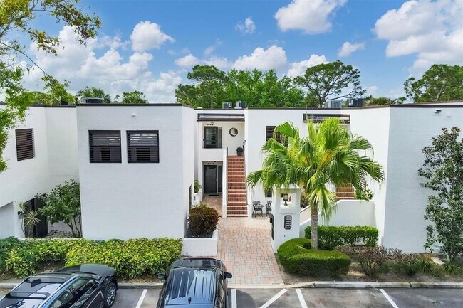 5042 Marsh Field Rd in Sarasota, FL - Building Photo - Building Photo
