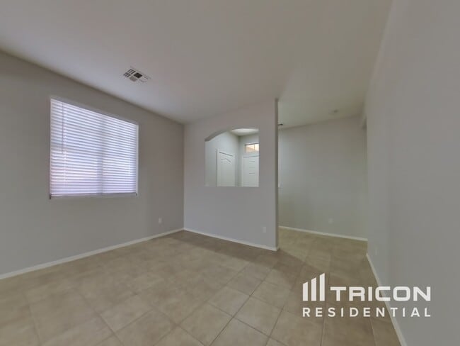26856 N 176th Ln in Surprise, AZ - Building Photo - Building Photo