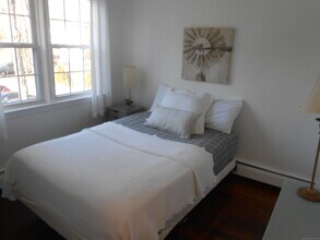 18 Bridge St in Naugatuck, CT - Building Photo - Building Photo