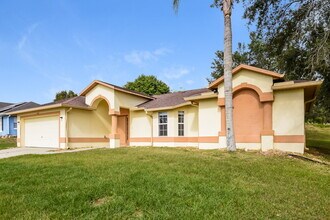 10433 Calle De Flores Dr in Clermont, FL - Building Photo - Building Photo