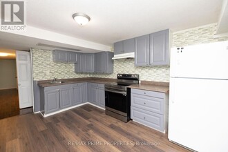 2113 Theoden Ct in Pickering, ON - Building Photo - Building Photo