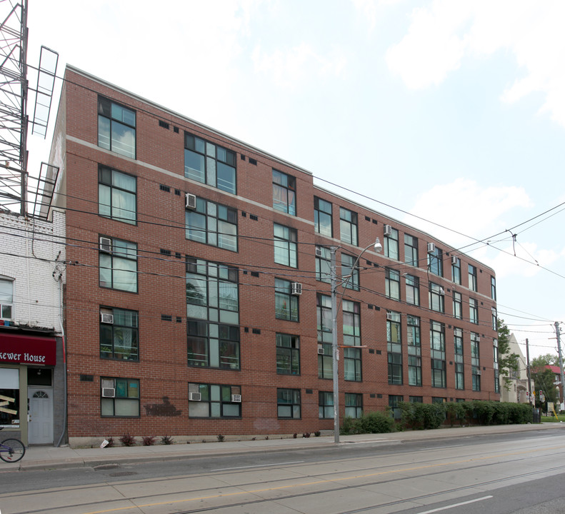 1400 Bathurst St in Toronto, ON - Building Photo