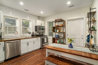 1913 Orvid St in North Charleston, SC - Building Photo - Building Photo