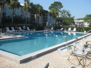 1627 S Pine Ridge Cir in Sanford, FL - Building Photo - Building Photo