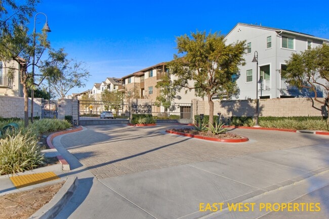 property at 140 Lantana Dr