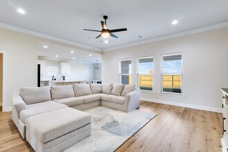 104 Claystone Rd in Youngsville, LA - Building Photo - Building Photo