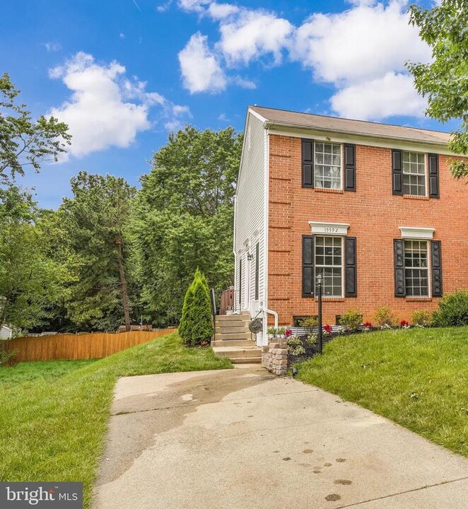 15592 Northgate Dr in Montclair, VA - Building Photo