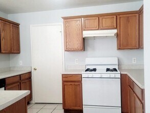 6843 Lower Arrow Dr in Houston, TX - Building Photo - Building Photo