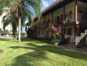 7 Oak St-Unit -208 in Cocoa, FL - Building Photo - Building Photo