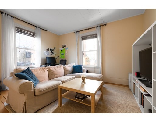 61 Market St-Unit -1 in Cambridge, MA - Building Photo