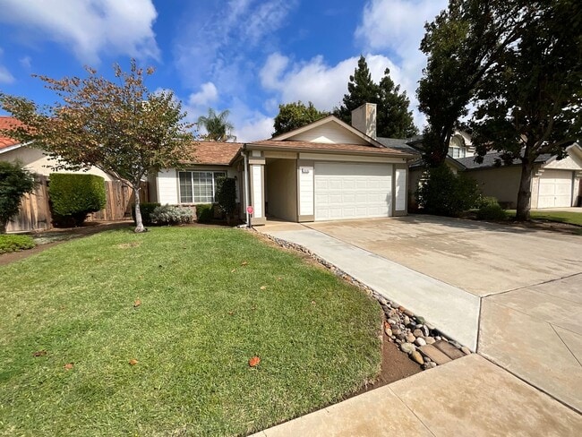 property at 1692 E Eclipse Ave