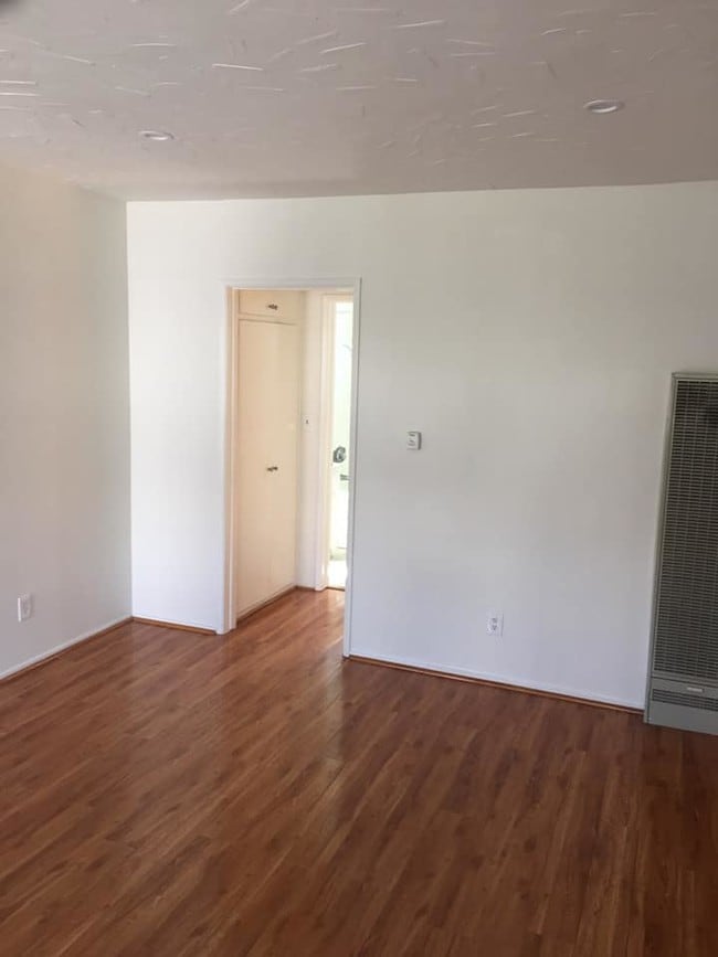 529 S Madison Ave, Unit 11 in Pasadena, CA - Building Photo - Building Photo