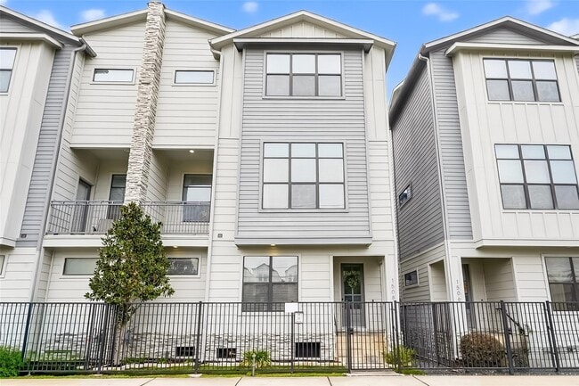 property at 1508 Beall St