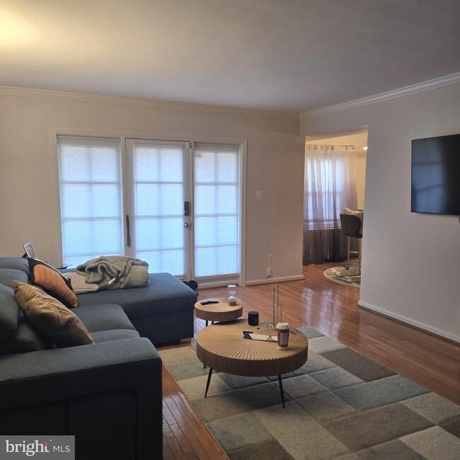 property at 3336 Spring Ln